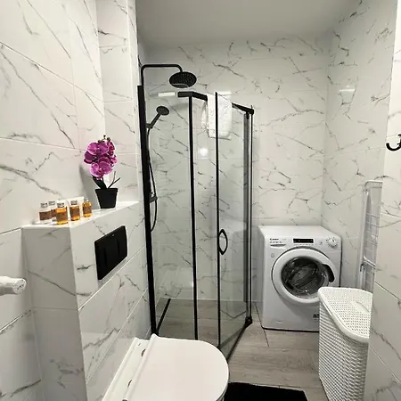 Al-dom Five Porta Mare W Spokojnej Okolicy Kołobrzeg